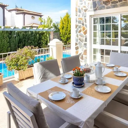 Oliveira Family Bbq Pool Villa Porches (Algarve)