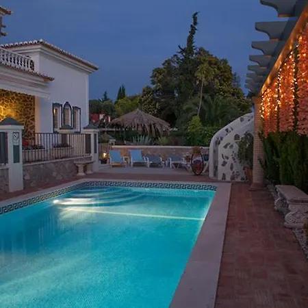 Oliveira Family Bbq Pool فيلة *